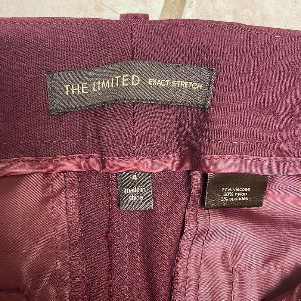 Garnet the limited pants like new condition.